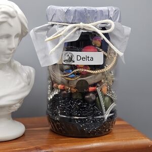 Jewelry Lot Jar "Delta"